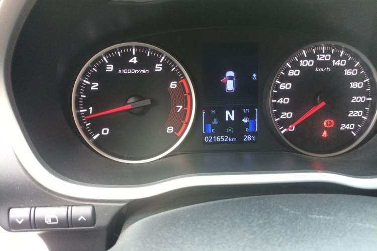 Used Mitsubishi Eclipse Cross 2019 1.5T CVT Two-Wheel Drive Dream Edition China VI Standard Odometer Close Up