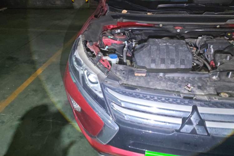 Used Mitsubishi Eclipse Cross 2019 1.5T CVT Two-Wheel Drive Dream Edition China VI Standard Right Front Headlight