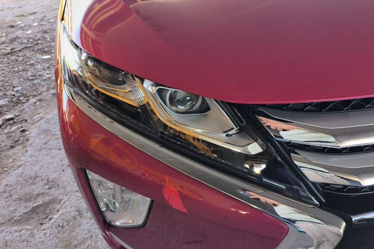 Used Mitsubishi Eclipse Cross 2019 1.5T CVT Two-Wheel Drive Belief Edition China VI Standard Right Front Headlight