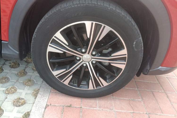 Used Mitsubishi Eclipse Cross 2019 1.5T CVT Two-Wheel Drive Dream Edition China VI Standard Right Front Wheel Hub