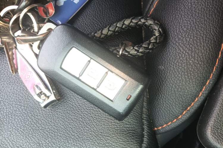 Used Mitsubishi Eclipse Cross 2019 1.5T CVT Two-Wheel Drive Dream Edition China VI Standard Vehicle Key