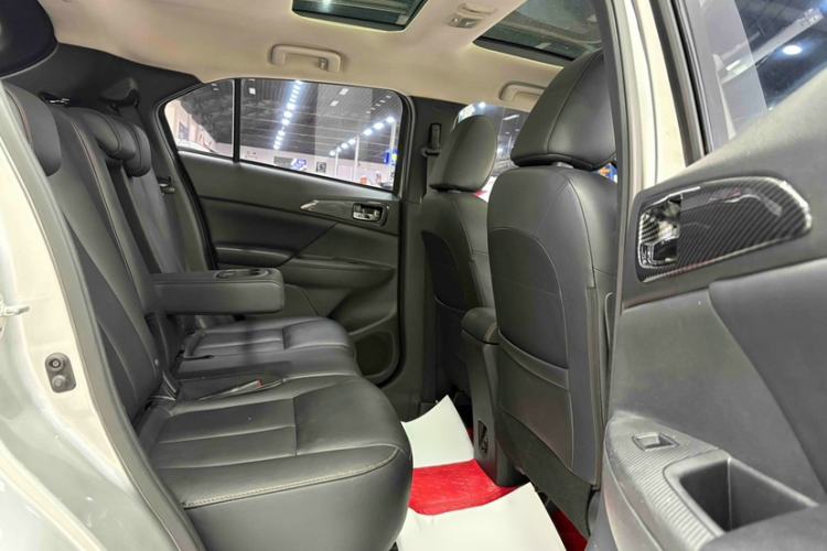 Used Mitsubishi Eclipse Cross 2019 1.5T CVT Two-Wheel Drive Dream Edition China VI Standard Interior 1