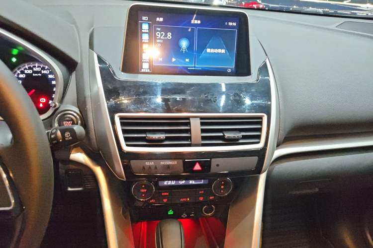 Used Mitsubishi Eclipse Cross 2019 1.5T CVT Two-Wheel Drive Dream Edition China VI Standard Audio And AC Panel