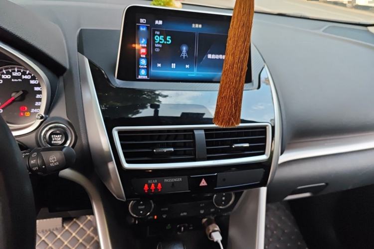 Used Mitsubishi Eclipse Cross 2019 1.5T CVT Two-Wheel Drive Dream Edition China VI Standard Audio And AC Panel