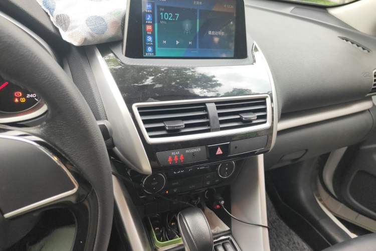 Used Mitsubishi Eclipse Cross 2019 1.5T CVT Two-Wheel Drive Dream Edition China VI Standard Audio And AC Panel