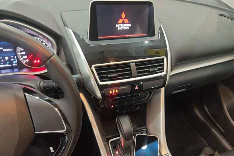 Used Mitsubishi Eclipse Cross 2019 1.5T CVT Two-Wheel Drive Dream Edition China VI Standard Audio And AC Panel