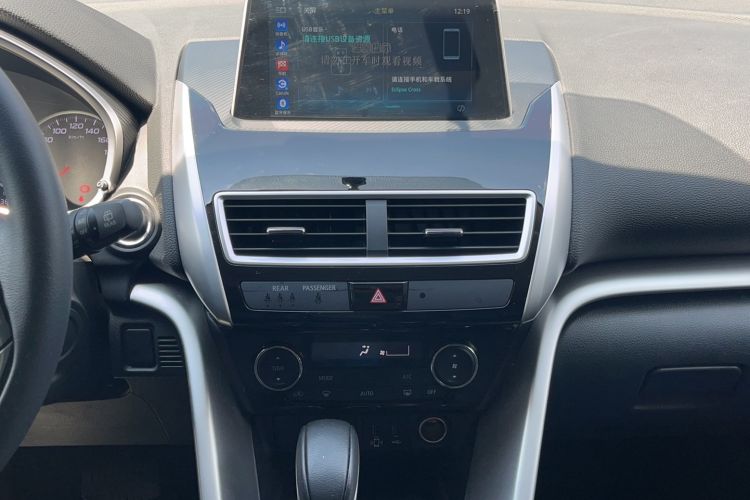 Used Mitsubishi Eclipse Cross 2019 1.5T CVT Two-Wheel Drive Dream Edition China VI Standard Audio And AC Panel