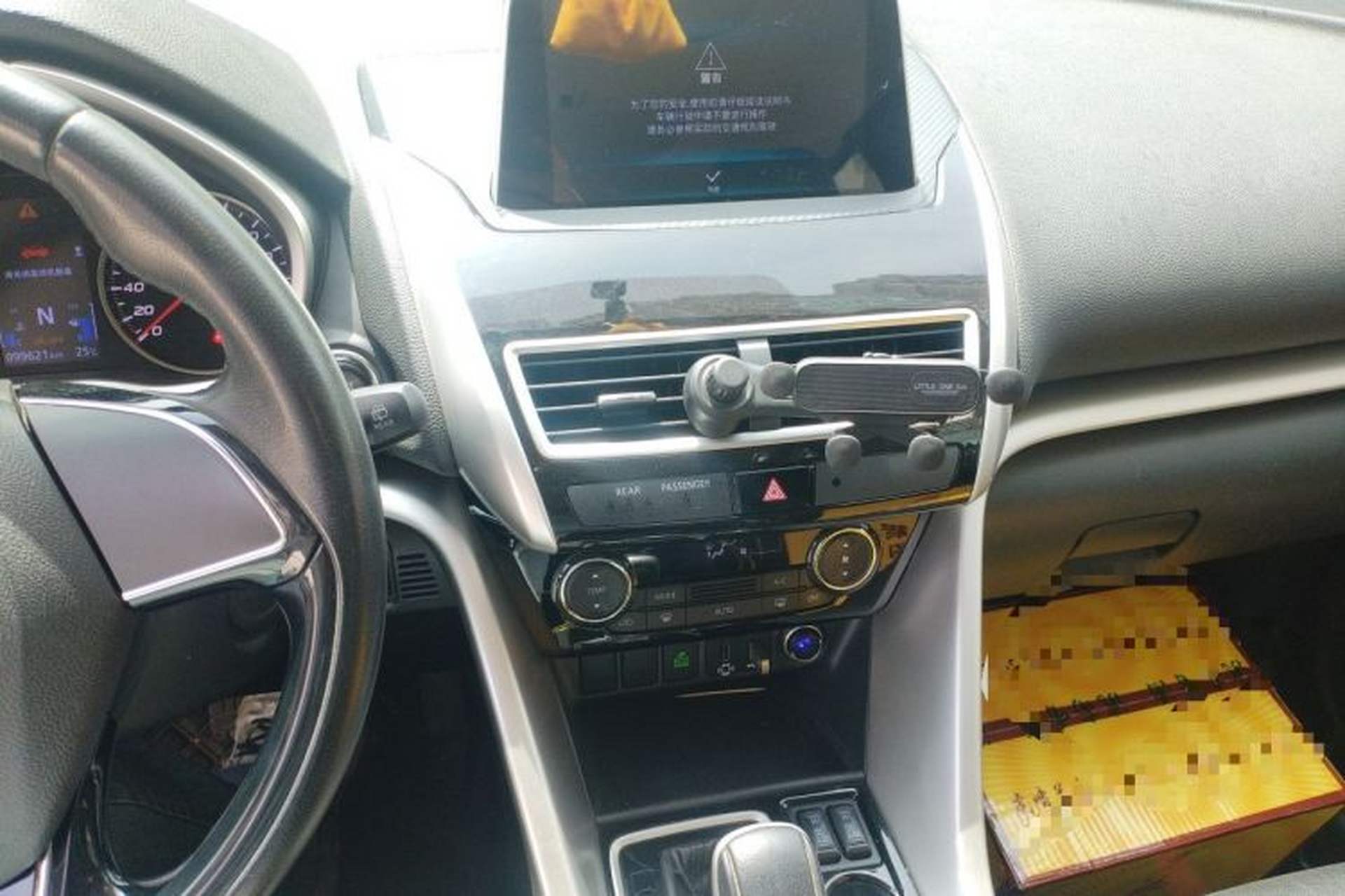 Used Mitsubishi Eclipse Cross 2019 1.5T CVT Two-Wheel Drive Dream Edition China V Standard Audio And AC Panel