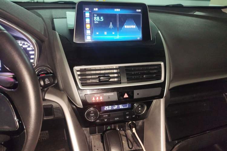 Used Mitsubishi Eclipse Cross 2019 1.5T CVT Two-Wheel Drive Dream Edition China VI Standard Audio And AC Panel