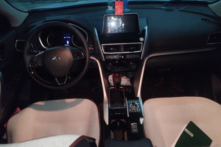 Used Mitsubishi Eclipse Cross 2019 1.5T CVT Two-Wheel Drive Belief Edition China VI Standard Center Console