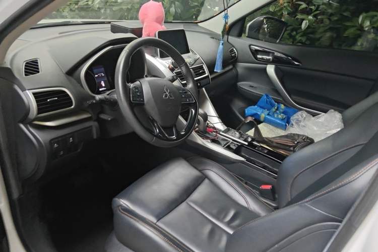Used Mitsubishi Eclipse Cross 2019 1.5T CVT Two-Wheel Drive Belief Edition China VI Standard Driver Seat
