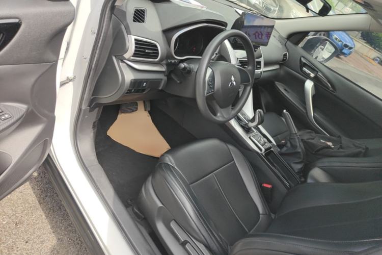 Used Mitsubishi Eclipse Cross 2019 1.5T CVT Two-Wheel Drive Fearless Edition China VI Standard Driver Seat