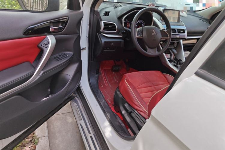 Used Mitsubishi Eclipse Cross 2019 1.5T CVT Two-Wheel Drive Fearless Edition China VI Standard Driver Seat