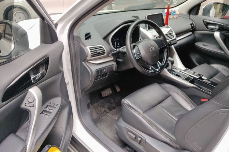 Used Mitsubishi Eclipse Cross 2019 1.5T CVT Two-Wheel Drive Dream Edition China VI Standard Driver Seat