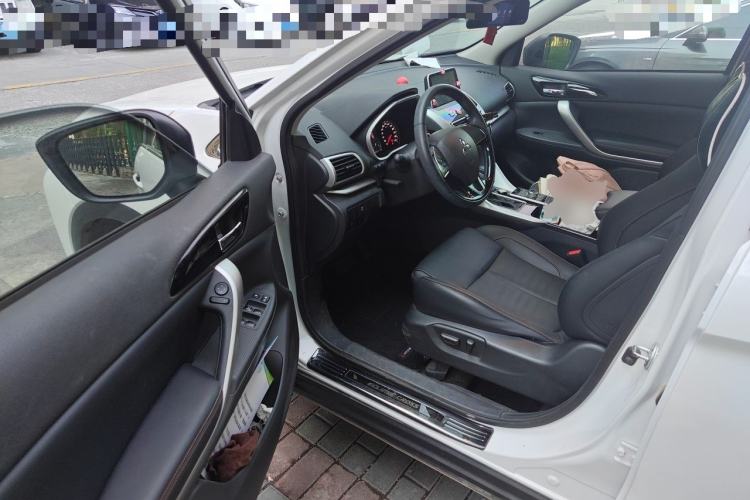 Used Mitsubishi Eclipse Cross 2019 1.5T CVT Two-Wheel Drive Dream Edition China VI Standard Driver Seat