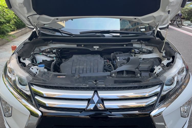 Used Mitsubishi Eclipse Cross 2019 1.5T CVT Two-Wheel Drive Dream Edition China VI Standard Engine Bay
