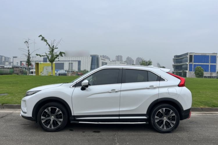 Used Mitsubishi Eclipse Cross 2019 1.5T CVT Two-Wheel Drive Dream Edition China VI Standard Exterior 11