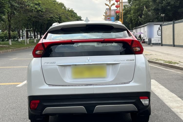 Used Mitsubishi Eclipse Cross 2019 1.5T CVT Two-Wheel Drive Dream Edition China VI Standard Exterior 3