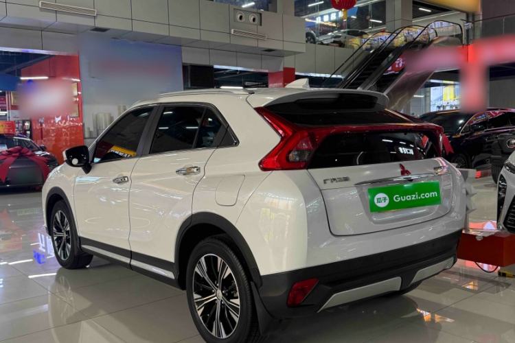 Used Mitsubishi Eclipse Cross 2019 1.5T CVT Two-Wheel Drive Dream Edition China VI Standard Exterior 3