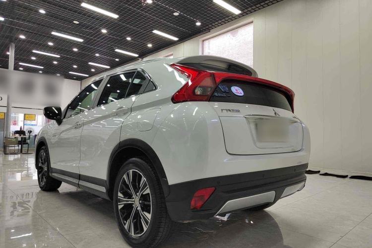 Used Mitsubishi Eclipse Cross 2019 1.5T CVT Two-Wheel Drive Dream Edition China VI Standard Exterior 3