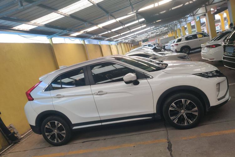 Used Mitsubishi Eclipse Cross 2019 1.5T CVT Two-Wheel Drive Dream Edition China VI Standard Exterior 3