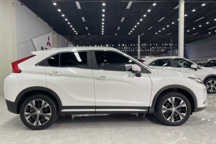 Used Mitsubishi Eclipse Cross 2019 1.5T CVT Two-Wheel Drive Belief Edition China VI Standard Exterior 3