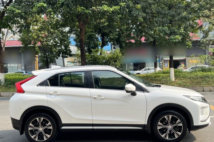 Used Mitsubishi Eclipse Cross 2019 1.5T CVT Two-Wheel Drive Dream Edition China VI Standard Exterior 4