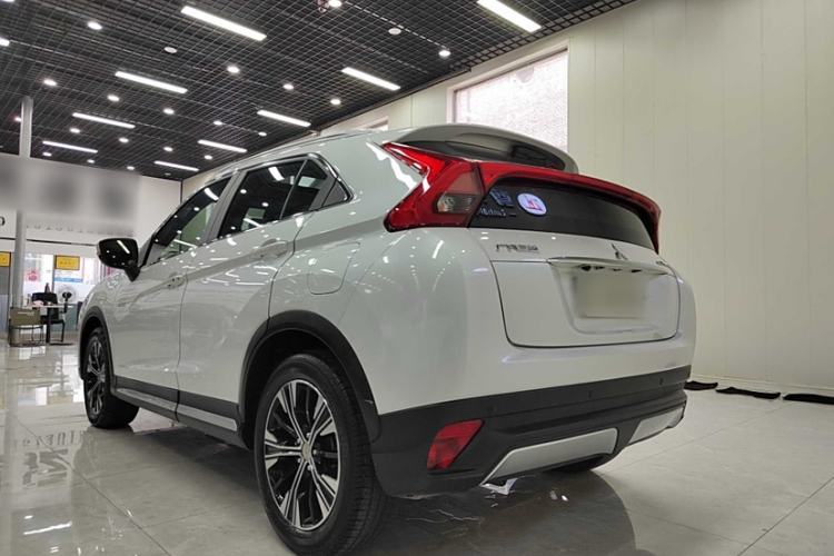 Used Mitsubishi Eclipse Cross 2019 1.5T CVT Two-Wheel Drive Dream Edition China VI Standard Exterior 4