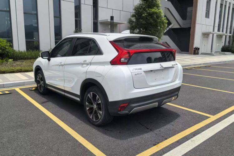 Used Mitsubishi Eclipse Cross 2019 1.5T CVT Two-Wheel Drive Belief Edition China VI Standard Exterior 4