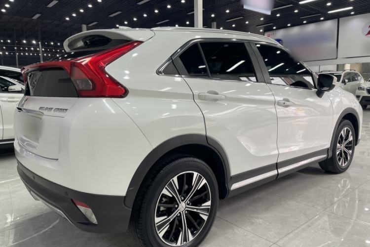 Used Mitsubishi Eclipse Cross 2019 1.5T CVT Two-Wheel Drive Belief Edition China VI Standard Exterior 4