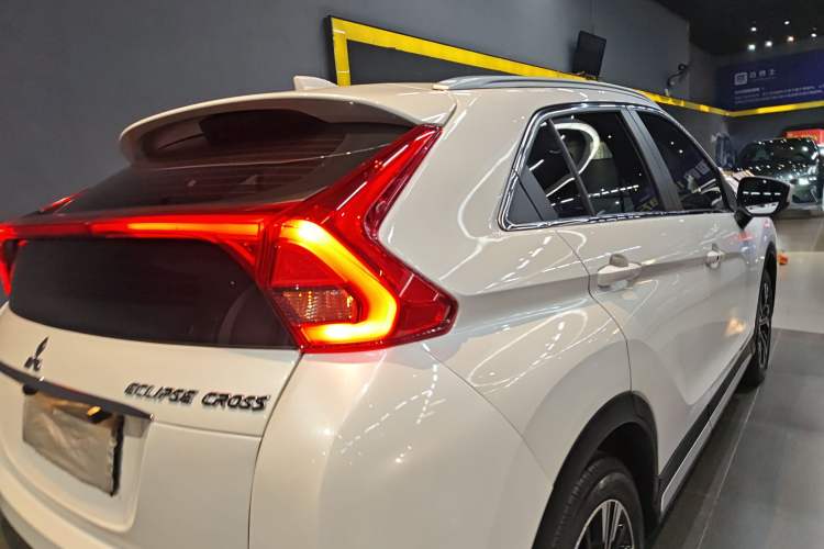 Used Mitsubishi Eclipse Cross 2019 1.5T CVT Two-Wheel Drive Dream Edition China VI Standard Exterior 6
