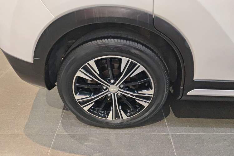 Used Mitsubishi Eclipse Cross 2019 1.5T CVT Two-Wheel Drive Dream Edition China VI Standard Exterior 8