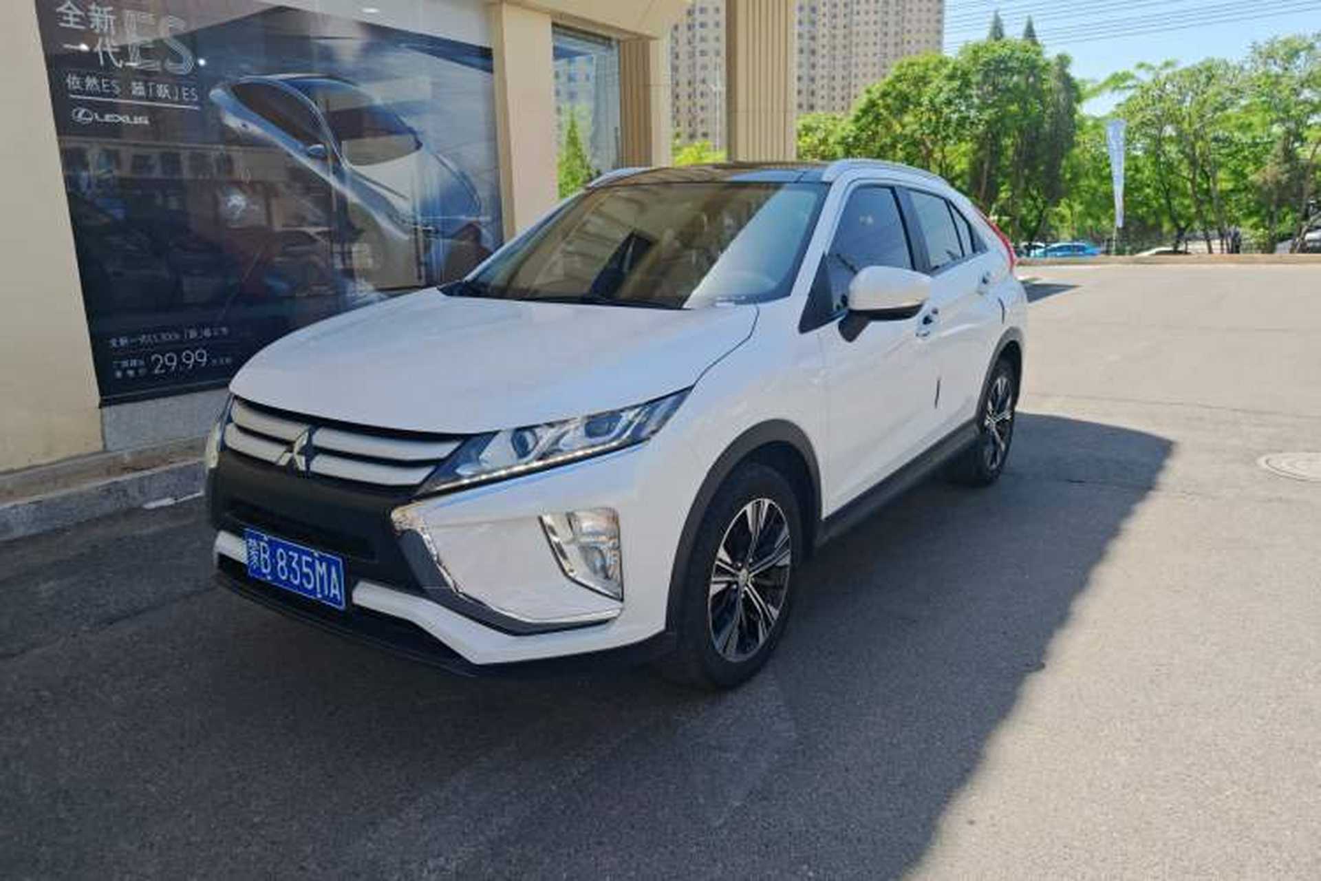 Used Mitsubishi Eclipse Cross 2019 1.5T CVT Two-Wheel Drive Fearless Edition China VI Standard Front Left 45 Deg