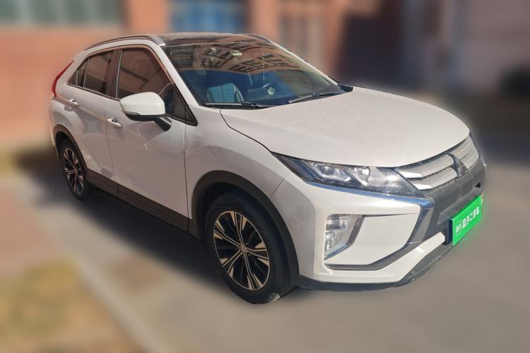 Used Mitsubishi Eclipse Cross 2019 1.5T CVT Two-Wheel Drive Fearless Edition China VI Standard Front Right 45 Deg