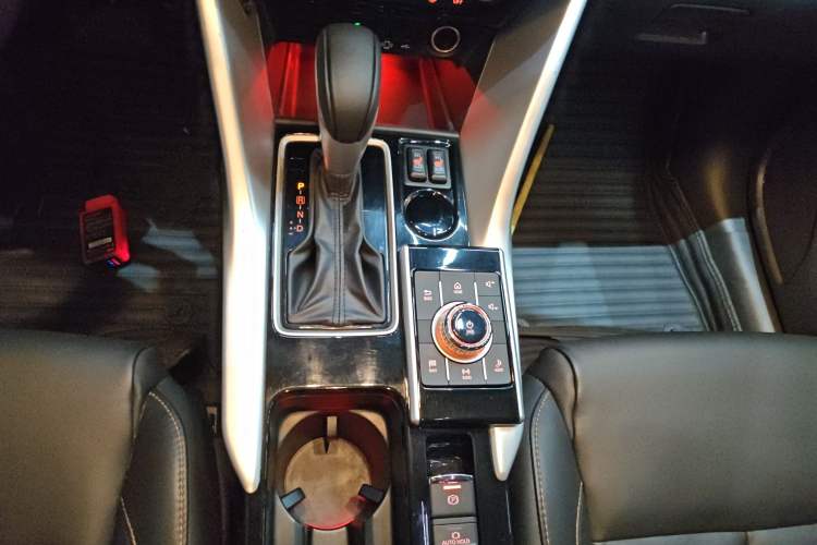 Used Mitsubishi Eclipse Cross 2019 1.5T CVT Two-Wheel Drive Dream Edition China VI Standard Gear Lever