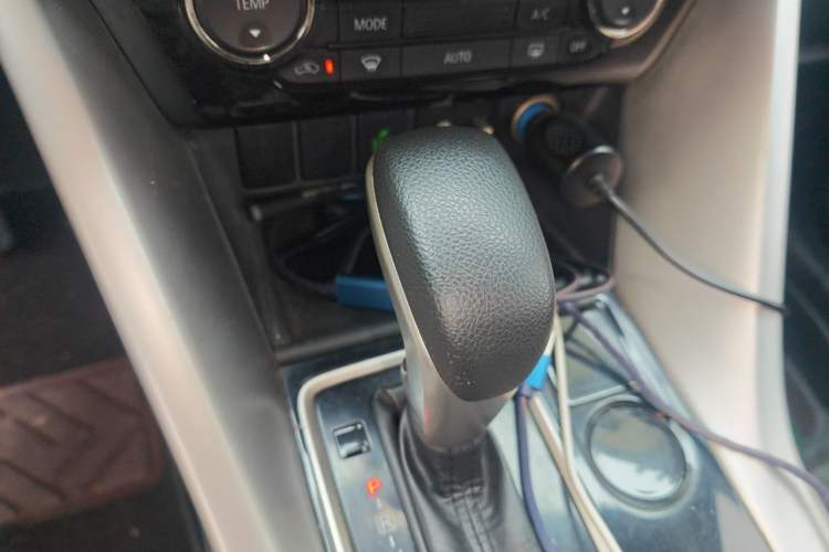 Used Mitsubishi Eclipse Cross 2019 1.5T CVT Two-Wheel Drive Fearless Edition China VI Standard Gear Lever