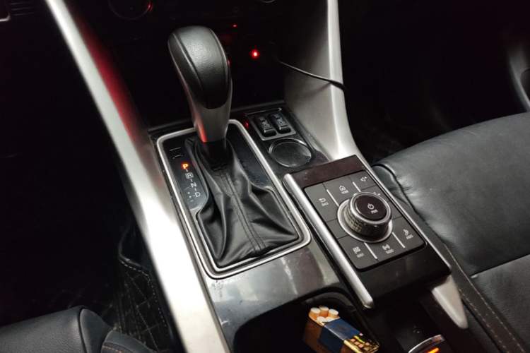 Used Mitsubishi Eclipse Cross 2019 1.5T CVT Two-Wheel Drive Dream Edition China VI Standard Gear Lever