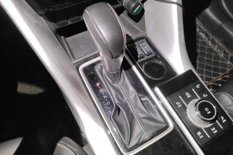 Used Mitsubishi Eclipse Cross 2019 1.5T CVT Two-Wheel Drive Dream Edition China VI Standard Gear Lever