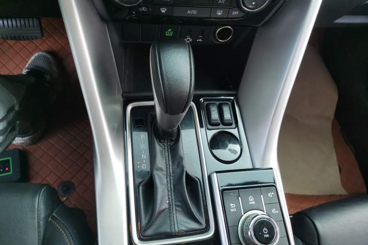 Used Mitsubishi Eclipse Cross 2019 1.5T CVT Two-Wheel Drive Dream Edition China VI Standard Gear Lever