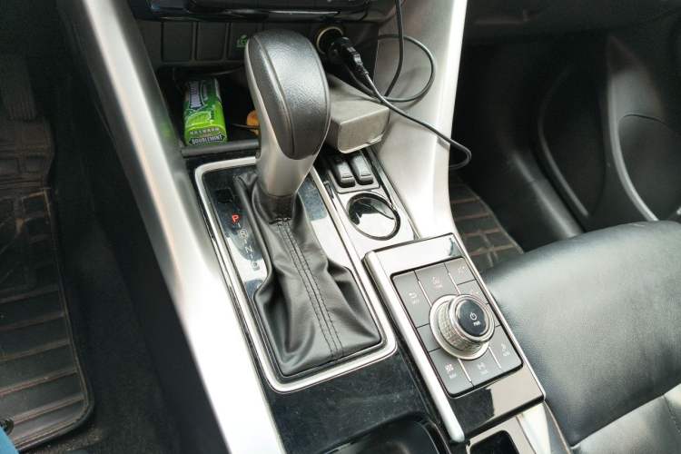 Used Mitsubishi Eclipse Cross 2019 1.5T CVT Two-Wheel Drive Belief Edition China VI Standard Gear Lever