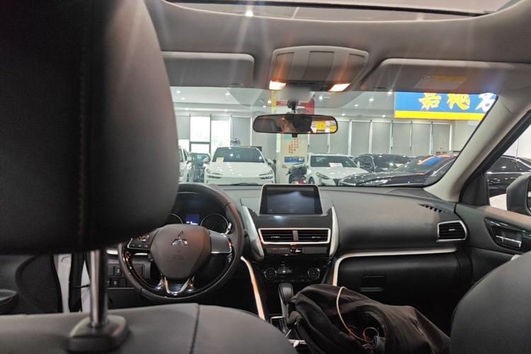 Used Mitsubishi Eclipse Cross 2019 1.5T CVT Two-Wheel Drive Dream Edition China VI Standard Headliner