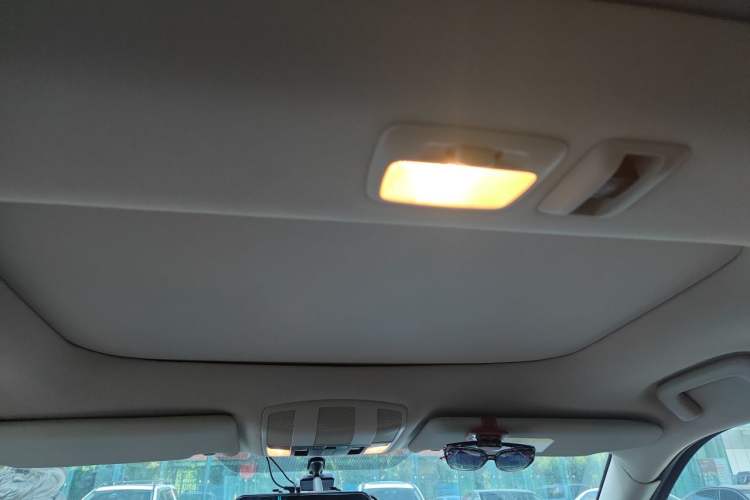 Used Mitsubishi Eclipse Cross 2019 1.5T CVT Two-Wheel Drive Dream Edition China VI Standard Headliner