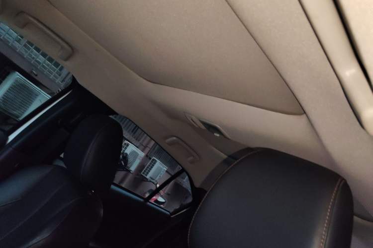 Used Mitsubishi Eclipse Cross 2019 1.5T CVT Two-Wheel Drive Belief Edition China VI Standard Headliner