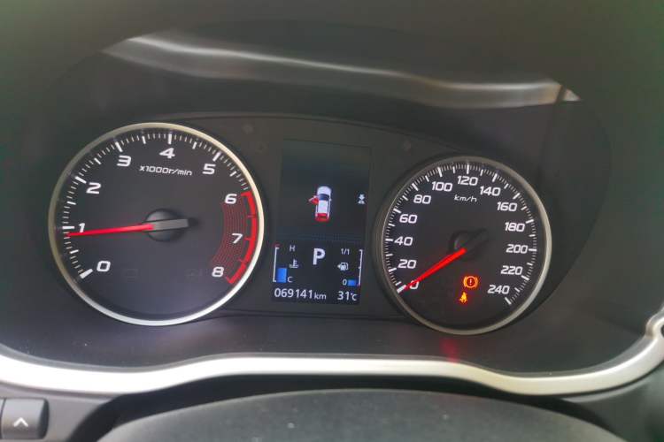Used Mitsubishi Eclipse Cross 2019 1.5T CVT Two-Wheel Drive Dream Edition China VI Standard Instrument Cluster