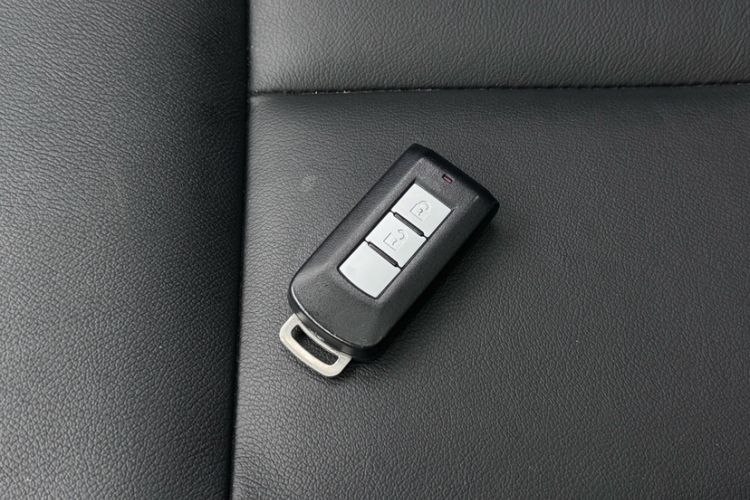 Used Mitsubishi Eclipse Cross 2019 1.5T CVT Two-Wheel Drive Belief Edition China VI Standard Interior 1
