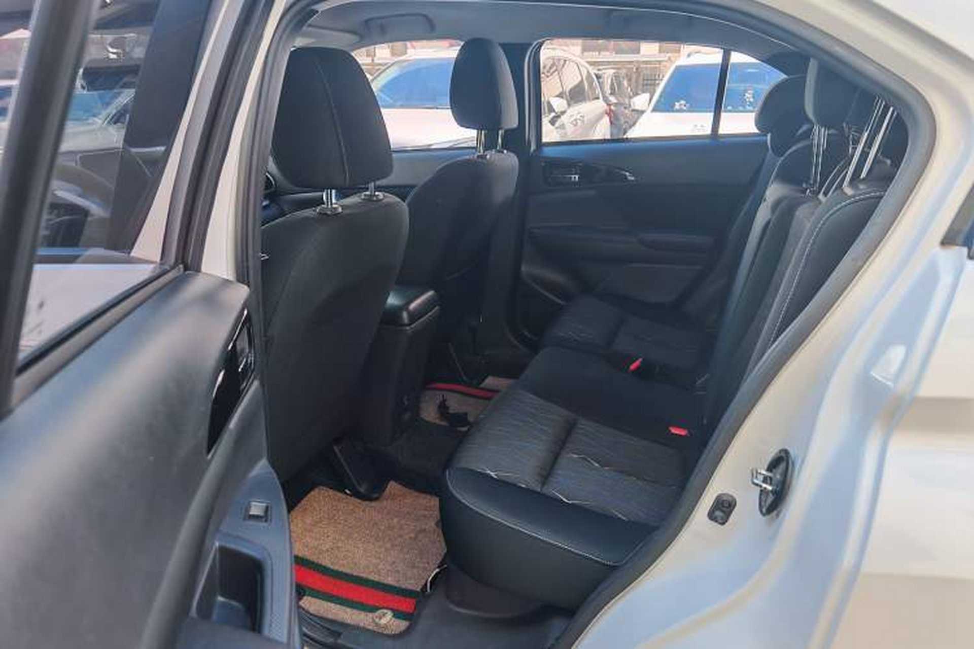 Used Mitsubishi Eclipse Cross 2019 1.5T CVT Two-Wheel Drive Fearless Edition China VI Standard Interior 3