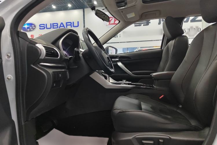Used Mitsubishi Eclipse Cross 2019 1.5T CVT Two-Wheel Drive Dream Edition China VI Standard Interior 3