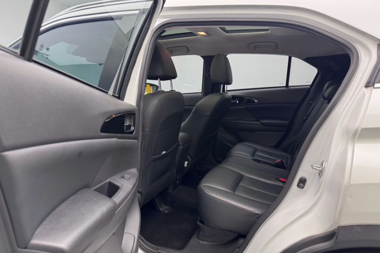Used Mitsubishi Eclipse Cross 2019 1.5T CVT Two-Wheel Drive Belief Edition China VI Standard Interior 3