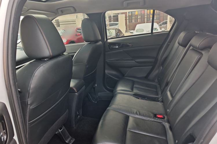 Used Mitsubishi Eclipse Cross 2019 1.5T CVT Two-Wheel Drive Dream Edition China VI Standard Interior 3