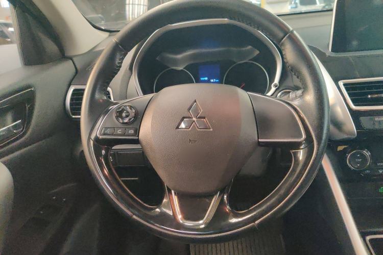 Used Mitsubishi Eclipse Cross 2019 1.5T CVT Two-Wheel Drive Dream Edition China VI Standard Interior 5